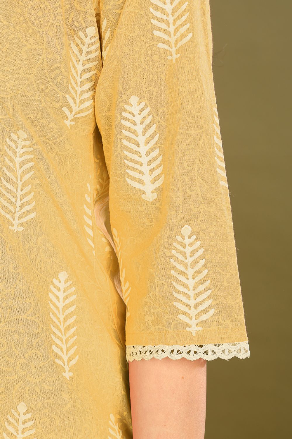 Yellow-White Khari Kurta (Set of 2)