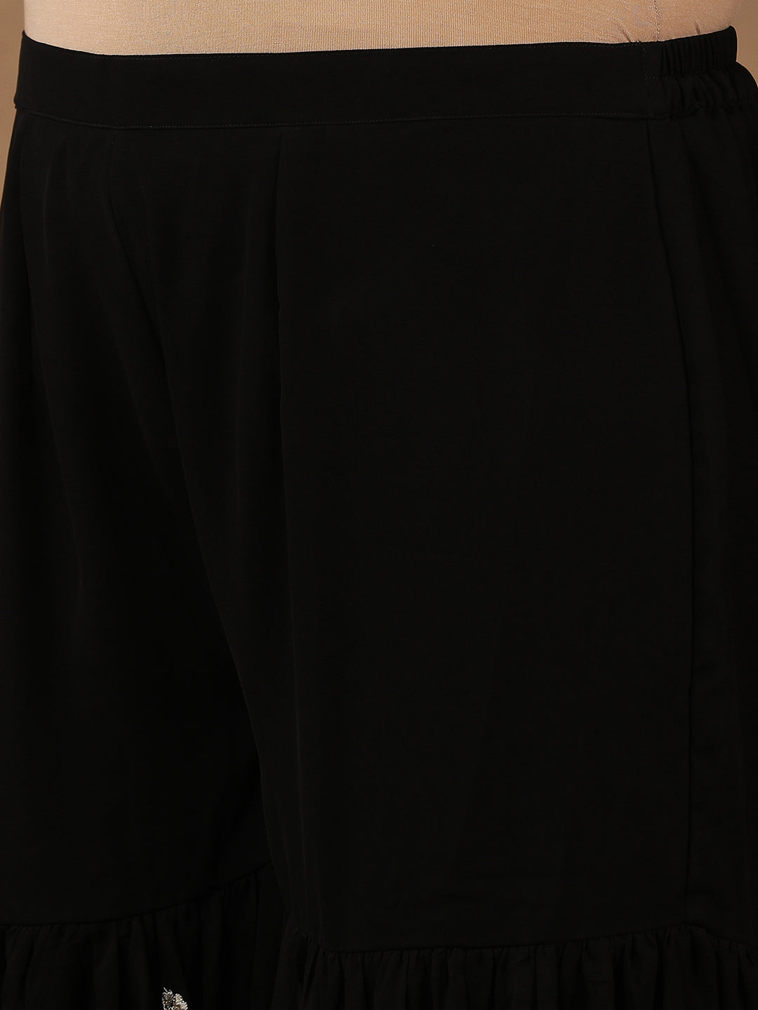 Plus Size Floral Embroidered Thread Work Straight Kurta With Sharara & Dupatta - ID