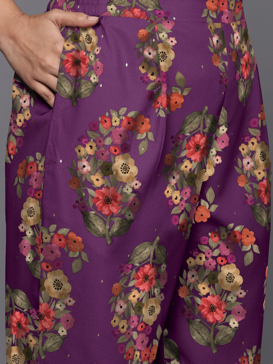 Plus Size Floral Printed Straight Sequinned Kurta with Trousers