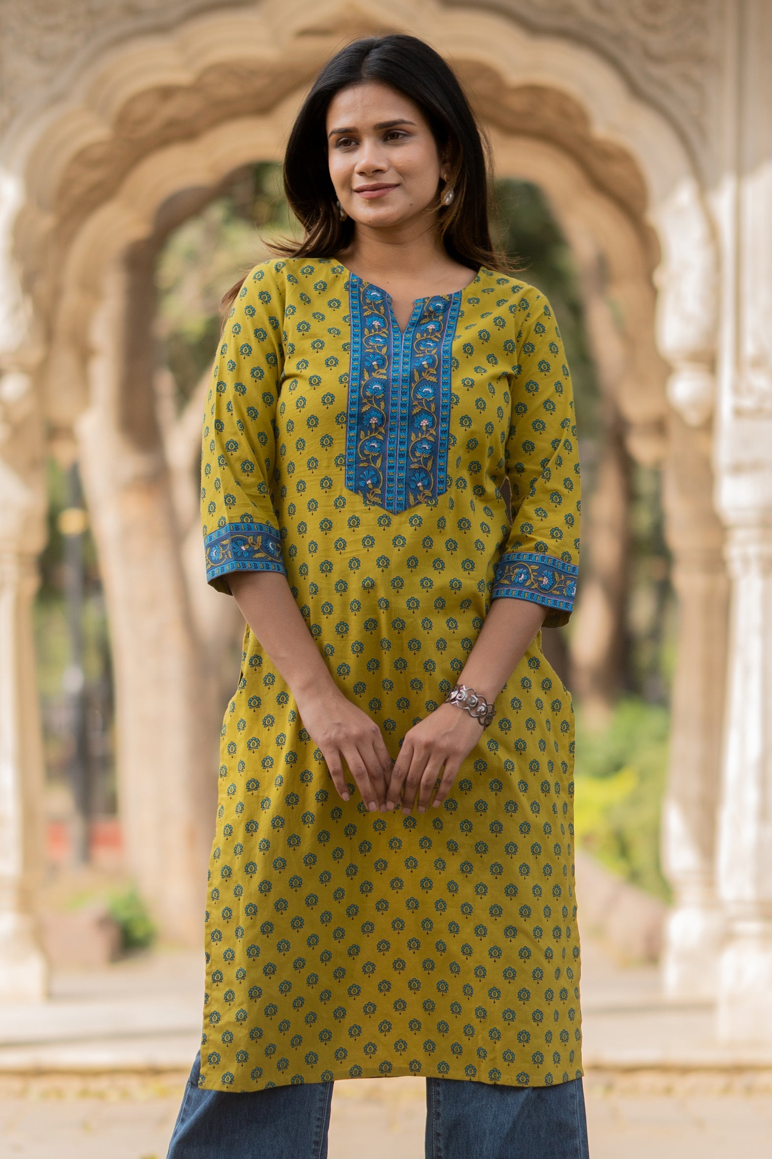 Green Barik Butti Printed Cotton Kurta