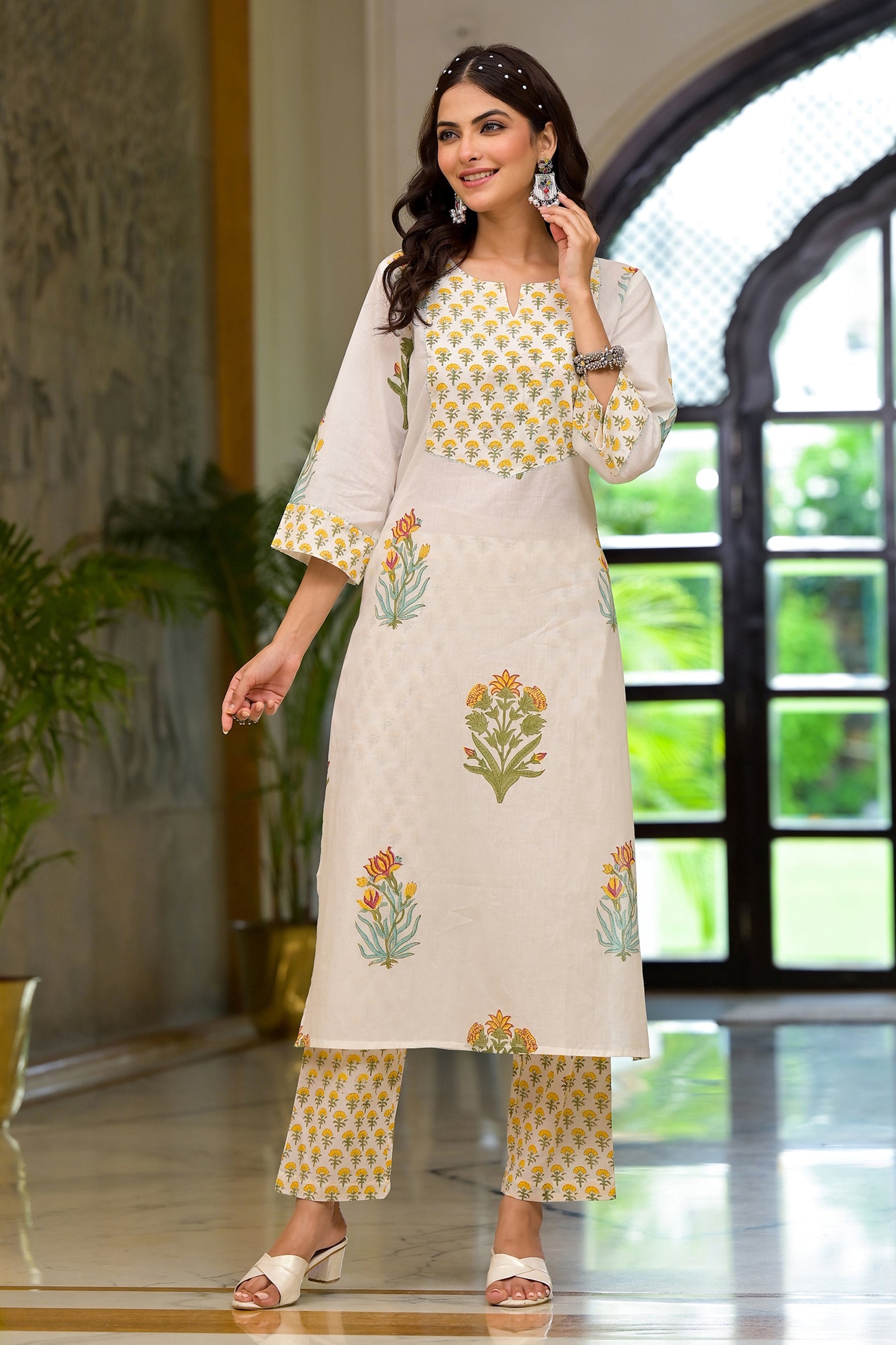 White Cotton Mughal Block Printed Kurta Pant Set With Dupatta