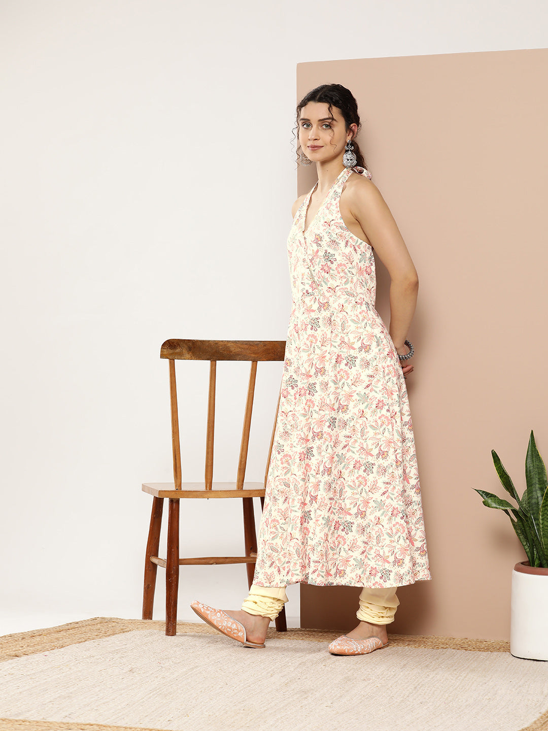 Cream & Pink Floral Printed Gotta Patti Kurta with Churidar