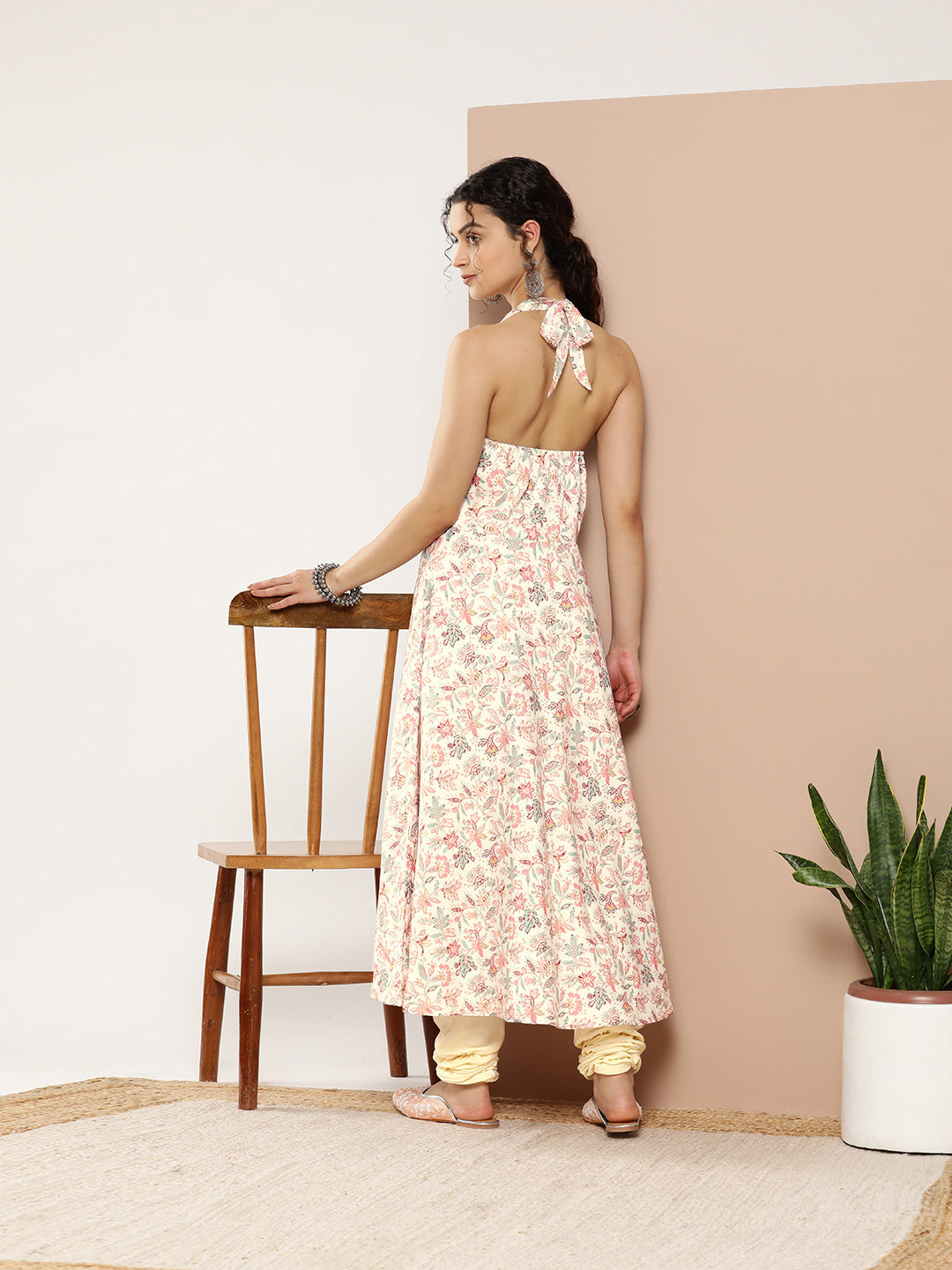 Cream & Pink Floral Printed Gotta Patti Kurta with Churidar