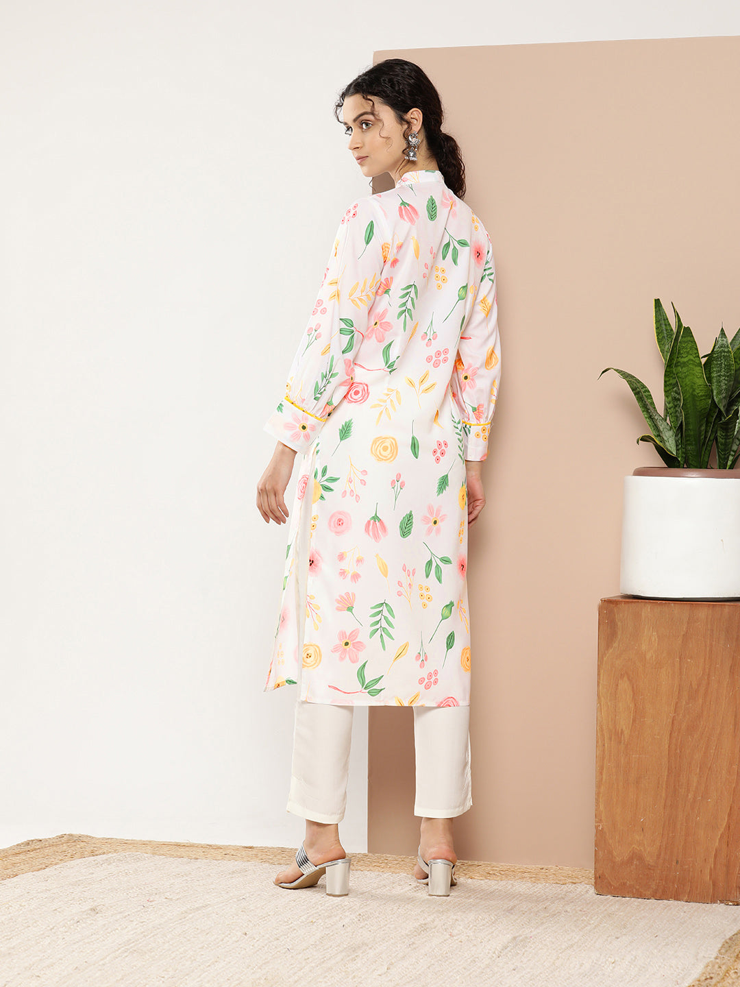 White & Pink Floral Printed Kurta