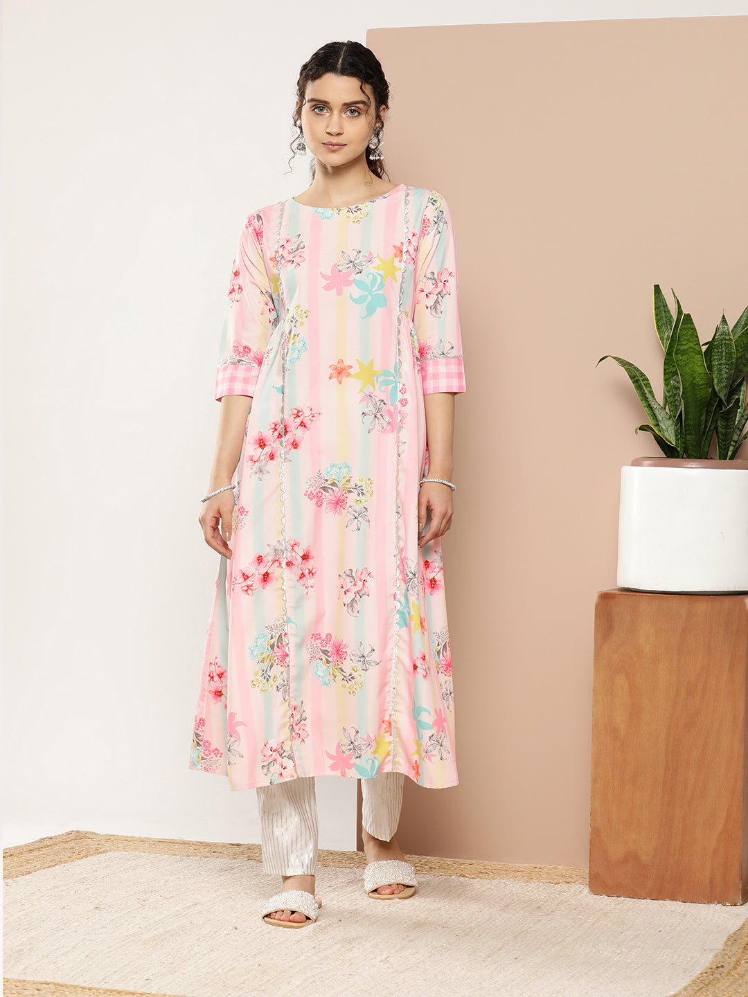 Pink & Green Printed Gotta Patti Floral Crepe Kurta