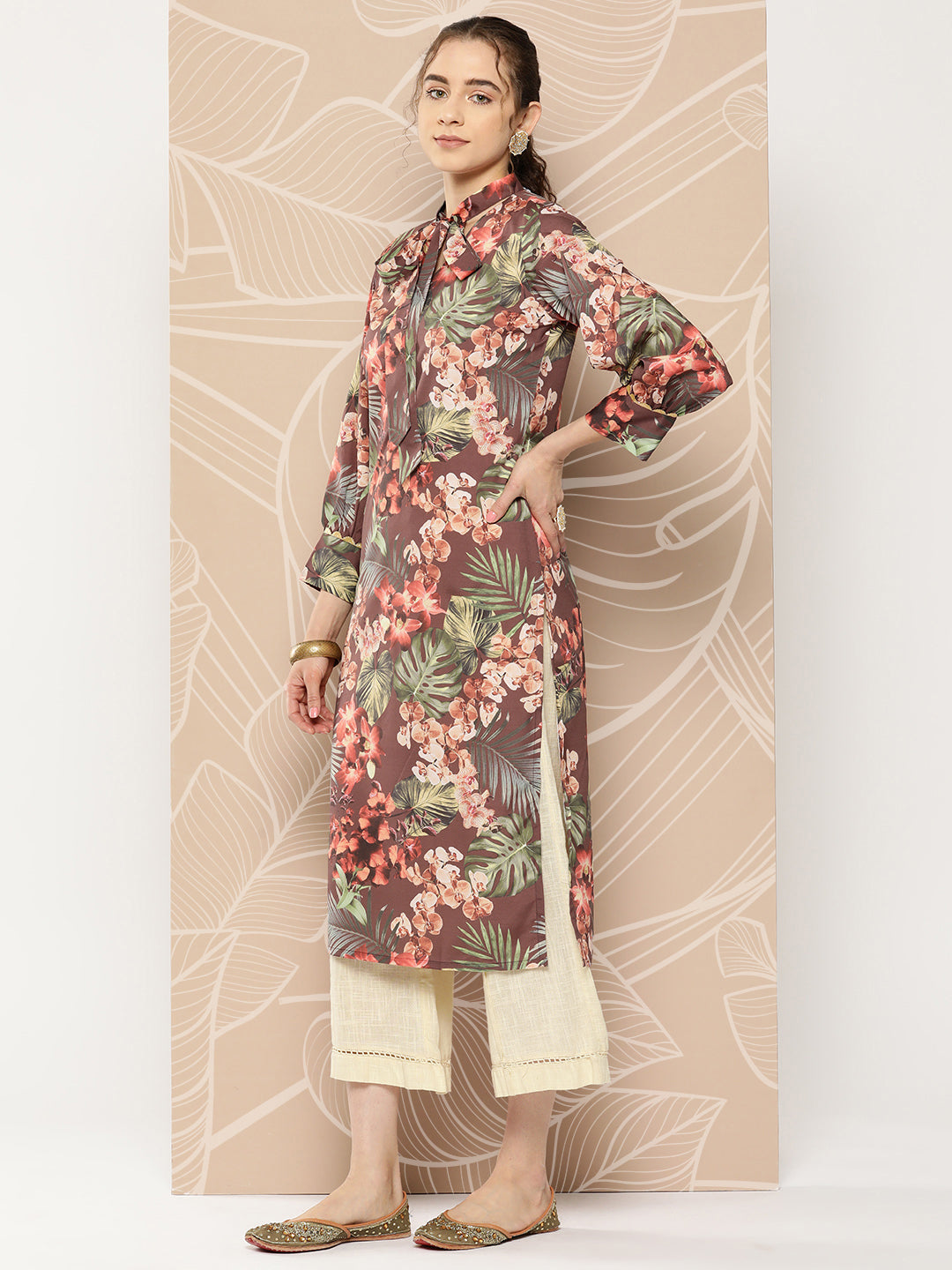 Ahalyaa Women Brown & Orange Floral Printed Crepe Kurta