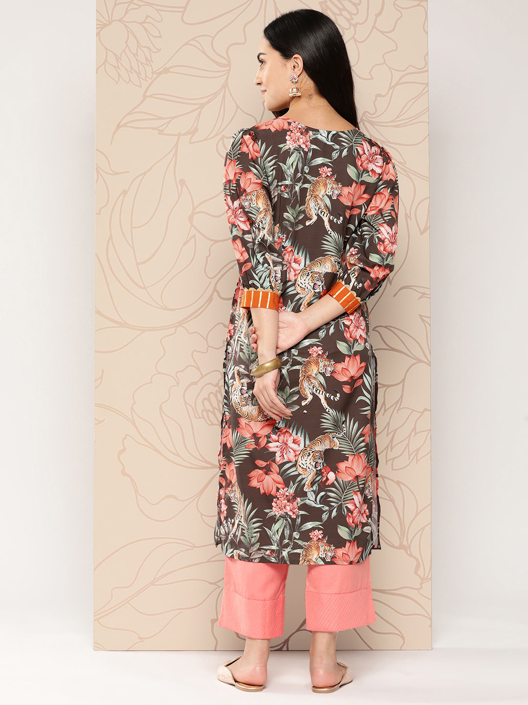 Ahalyaa Women Floral Printed Gotta Patti Crepe Kurta