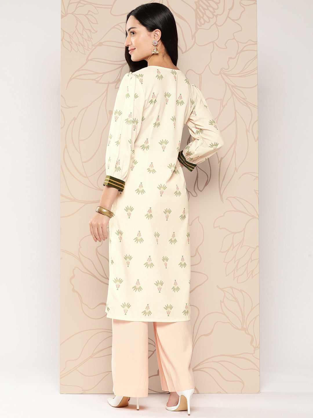 Ahalyaa Women Floral Printed Gotta Patti Crepe Kurta