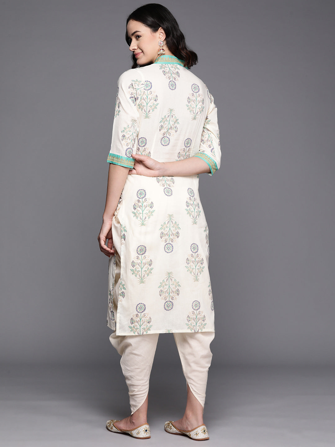 Ahalyaa Floral Printed Regular Pure Cotton Kurta With Dhoti Pants