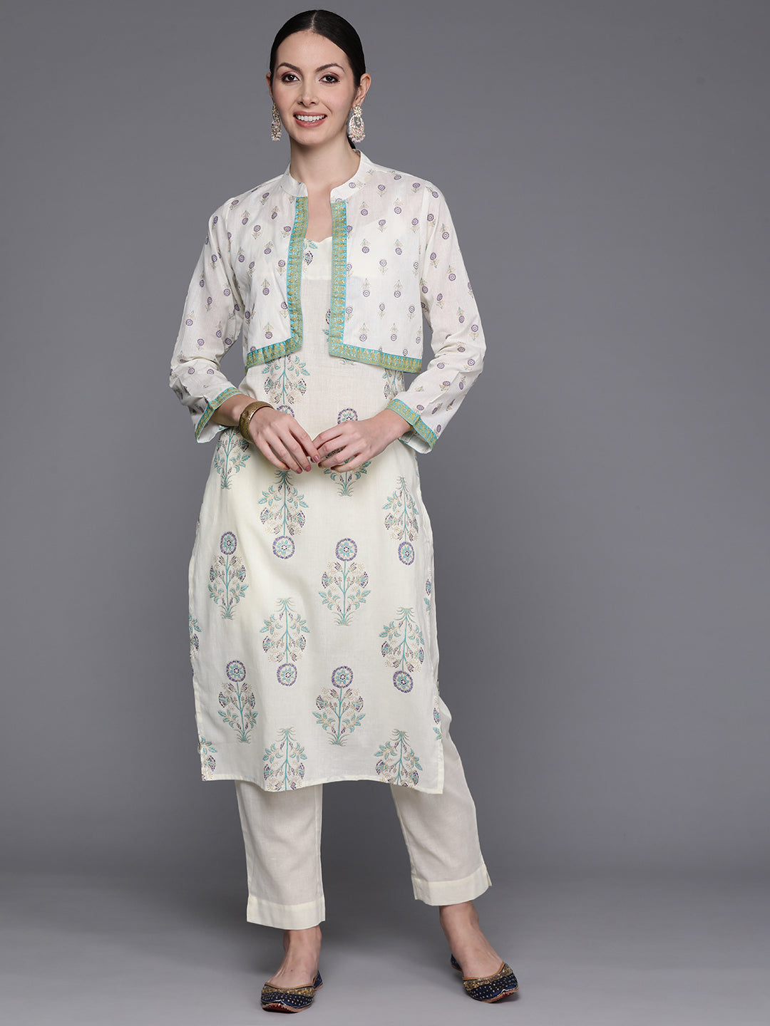 Ahalyaa Floral Printed Regular Pure Cotton Kurta with Trousers & Jacket