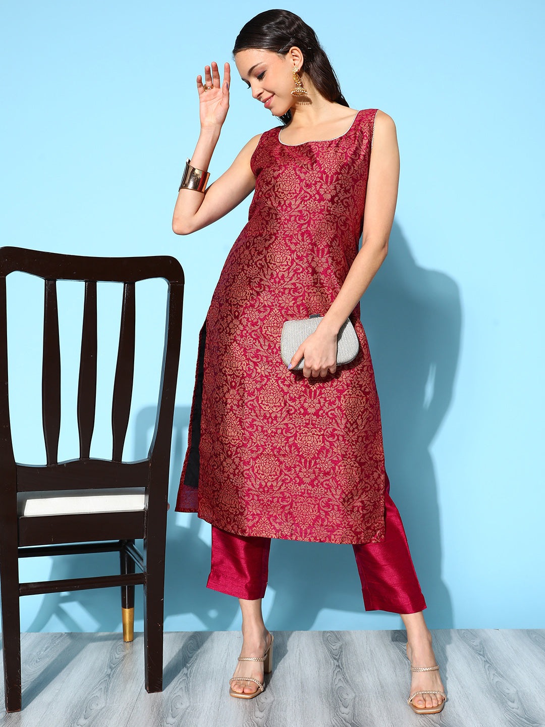 Burgundy Woven Design Sleeveless Kurta-AH
