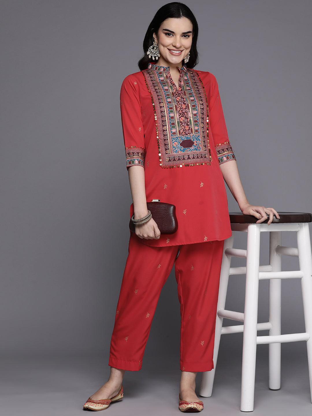 Ethnic Motifs Regular Sequinned Kurti with Trousers