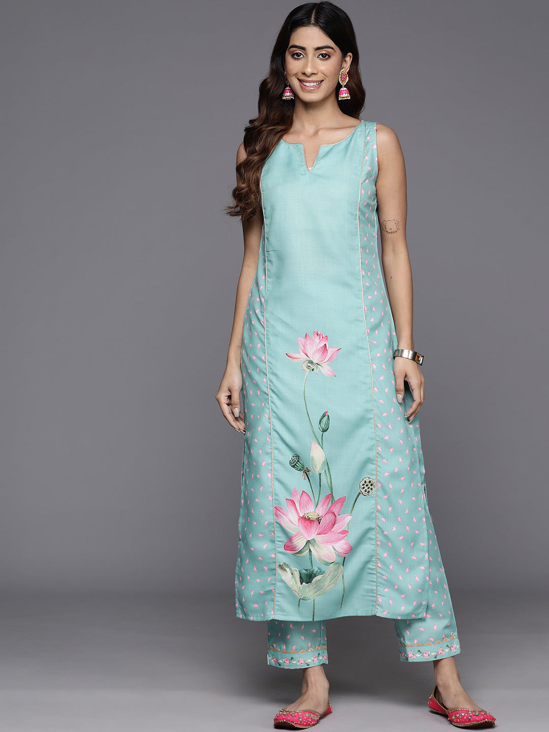 Floral Printed Panelled Gotta Patti Kurta with Trousers-AH