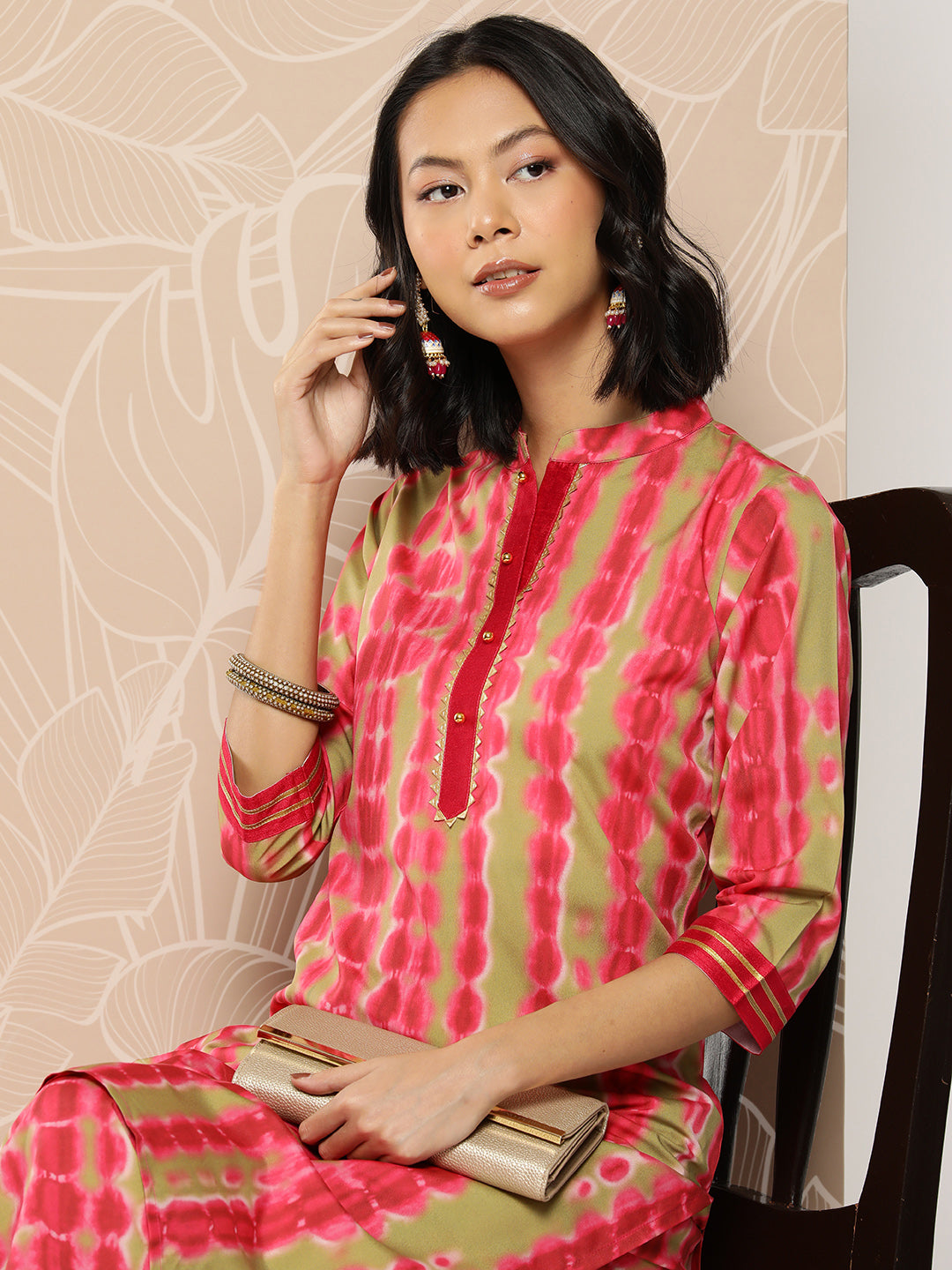 Ahalyaa Women Printed Regular Kurta with Palazzos