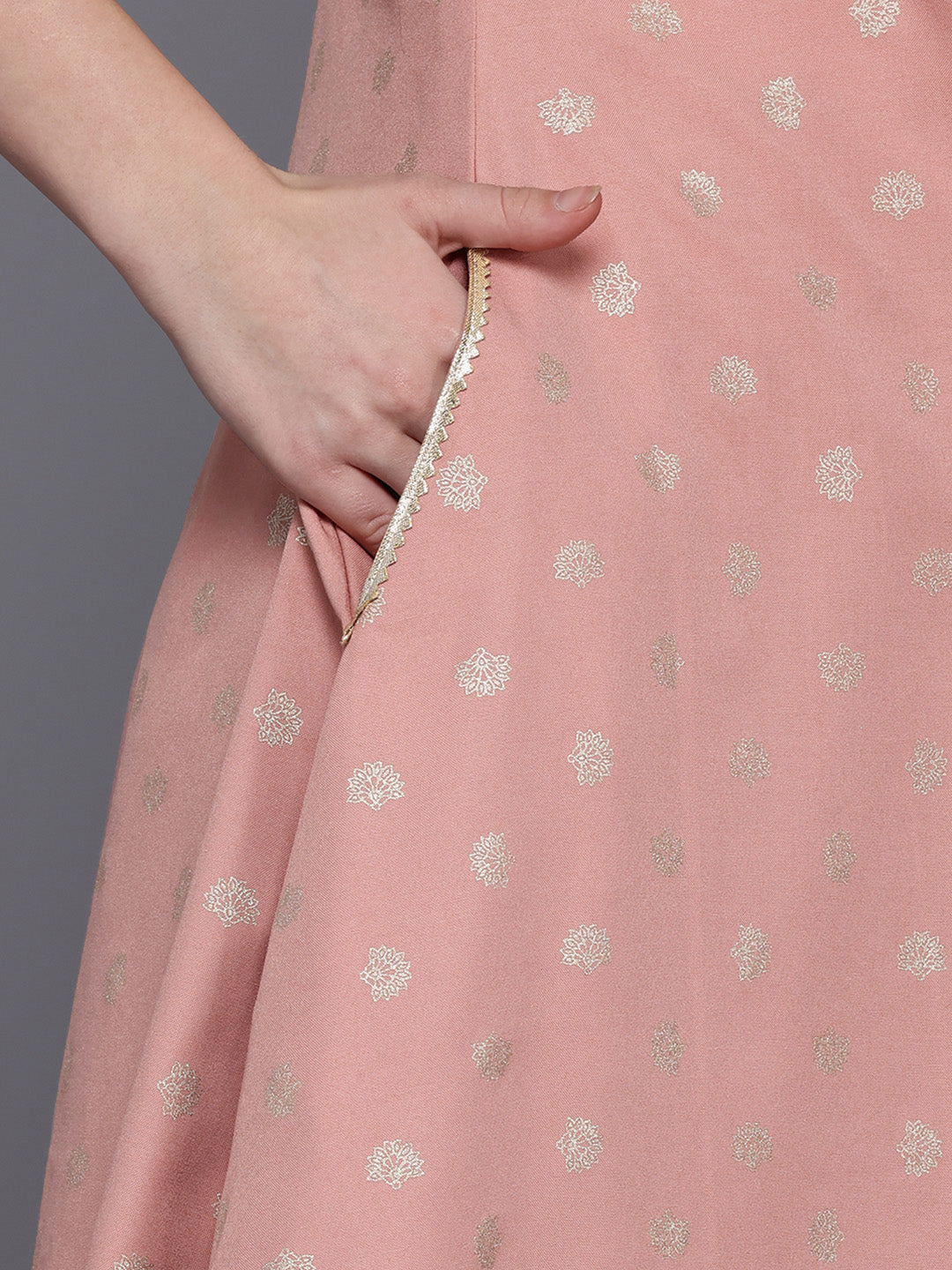 Women Ethnic Motifs Printed Zari Kurta with Palazzos-AH