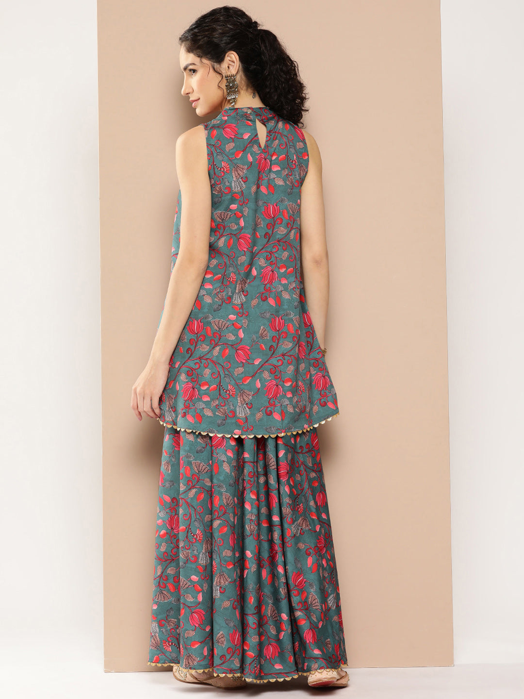 Ahalyaa Women Floral Printed Co-Ords