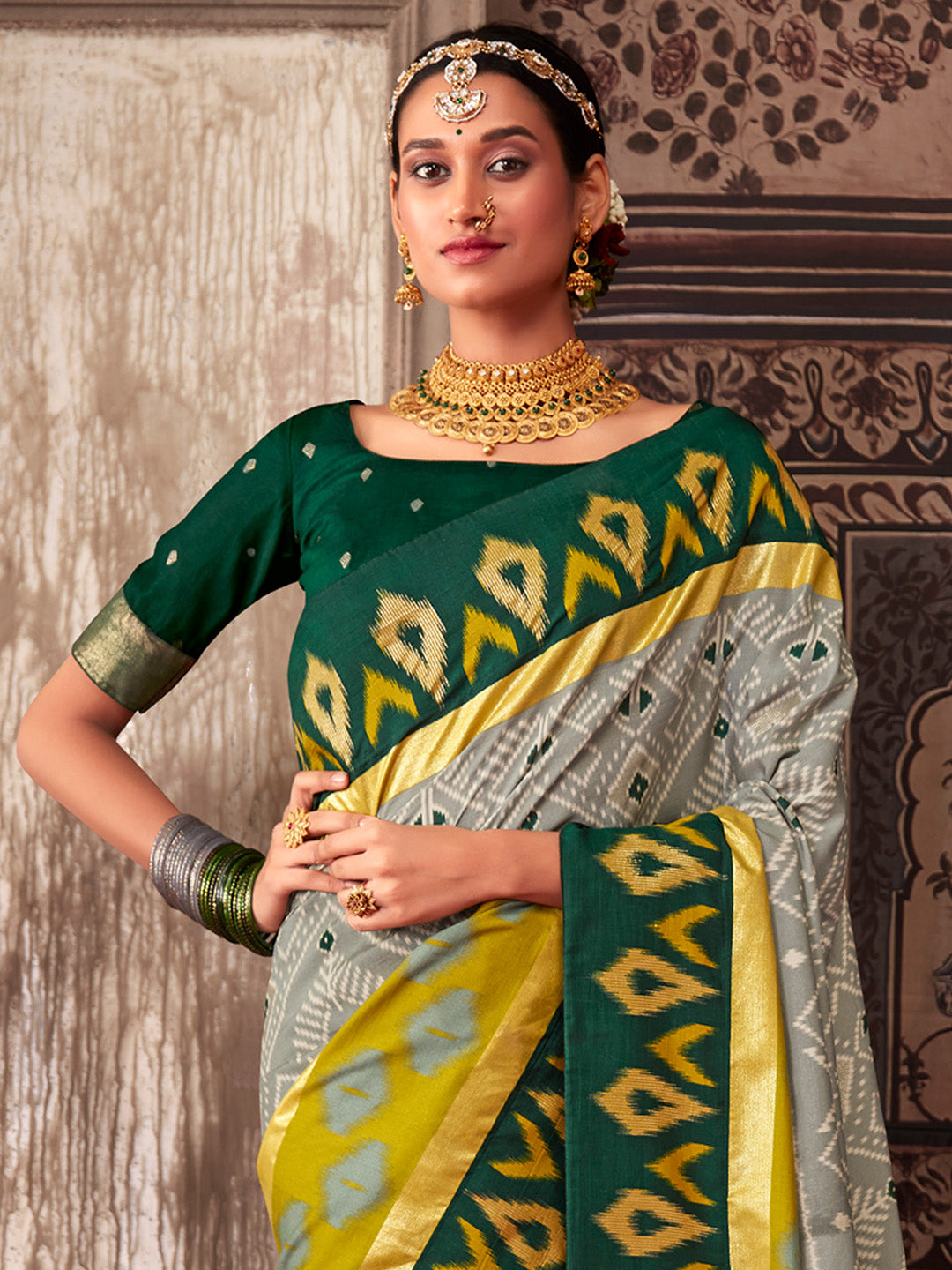 Tussar Silk Grey Printed Designer Saree With Blouse