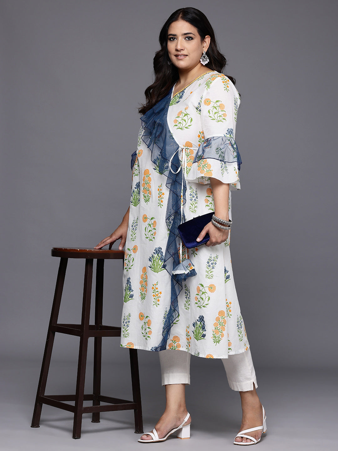 Plus Size Floral Printed Bell Sleeves Pure Cotton Kurta