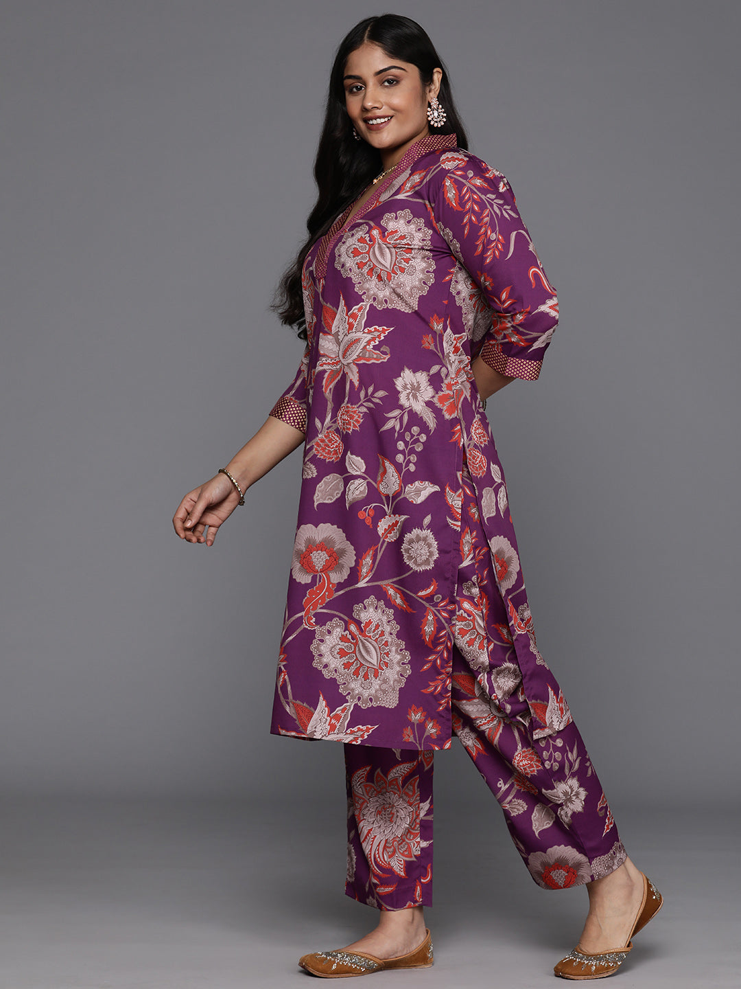 Plus Size Floral Printed Regular Kurta with Trousers