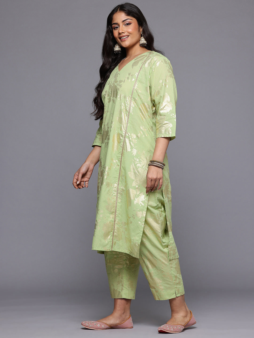 A PLUS BY AHALYAA Plus Size Floral Printed Panelled Pure Cotton Kurta Set & Dupatta-AH