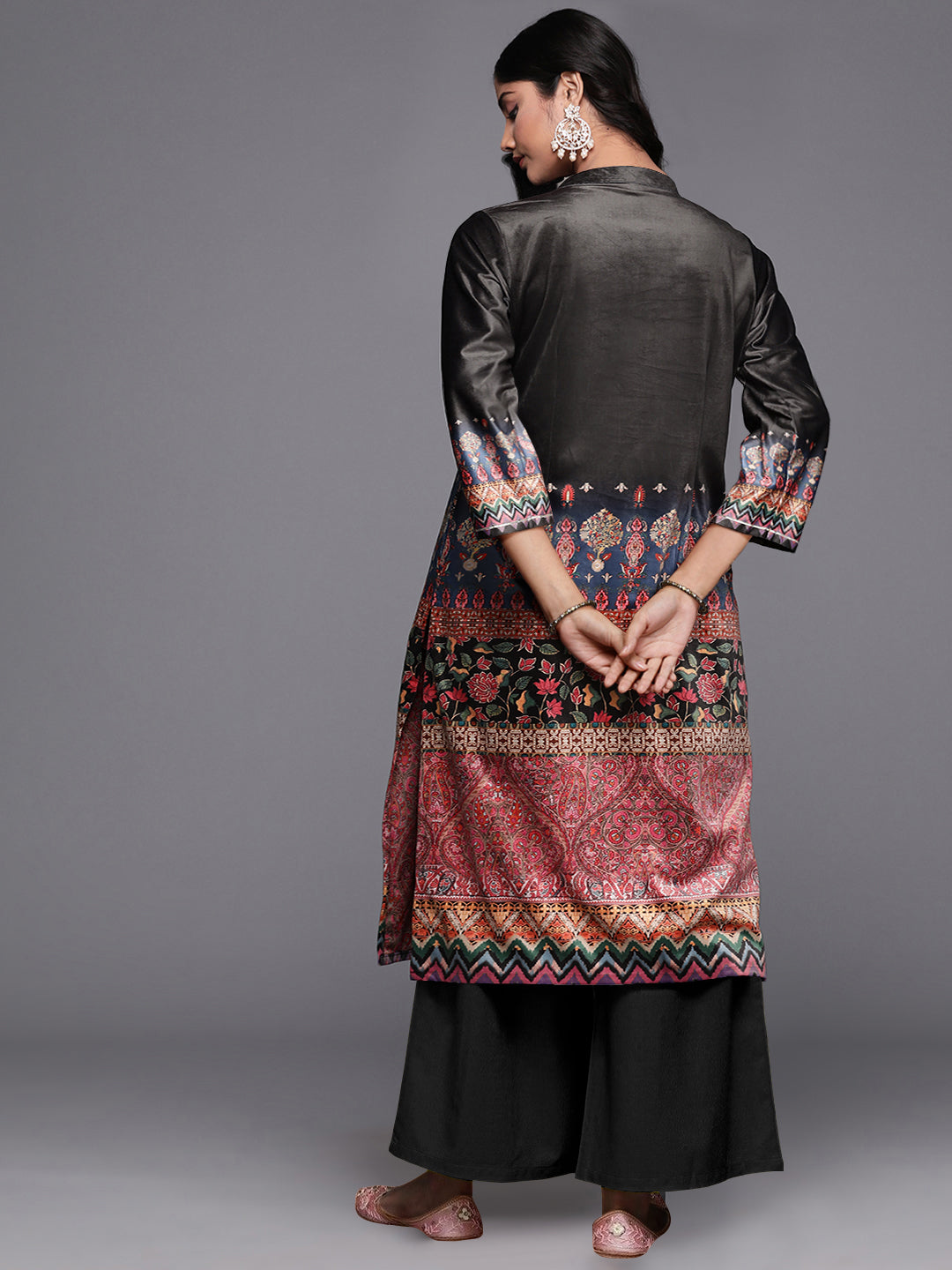Ahalyaa Plus Size Digital Printed Velvet Kurta and Palazzo Set