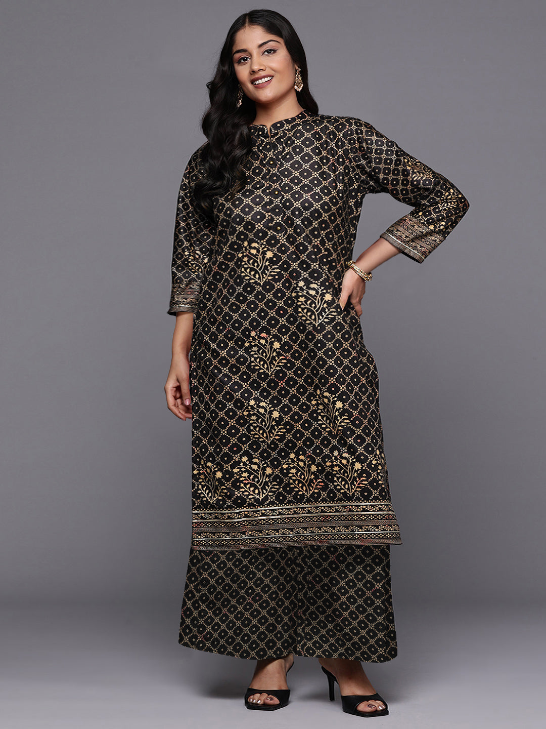 Women Bandhani Printed Regular Gotta Patti Velvet Kurta with Palazzos