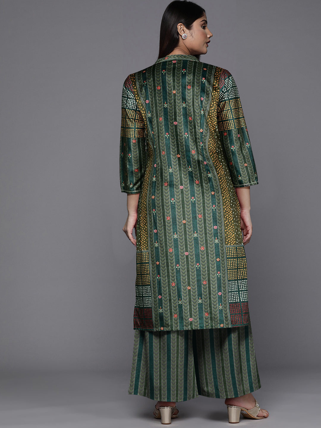 Women Printed Regular Gotta Patti Velvet Kurta with Palazzos