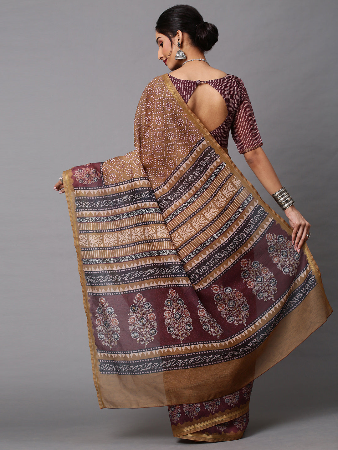 Linen Blend Beige Printed Celebrity Saree With Blouse