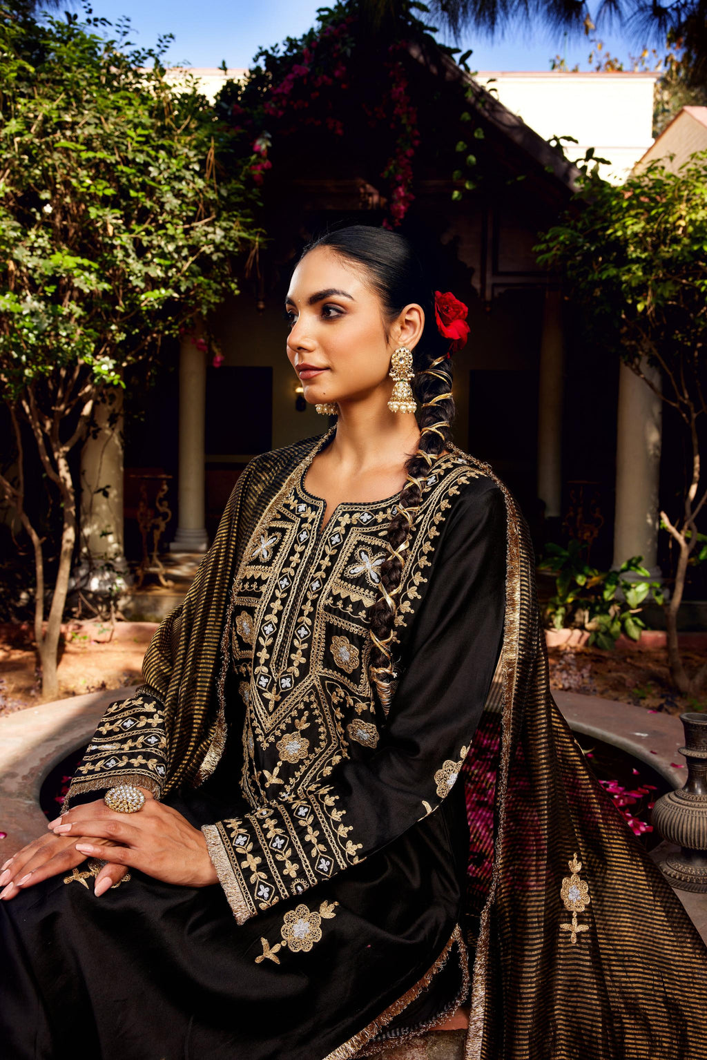 Black Inayat Kurta Set of 3- IT
