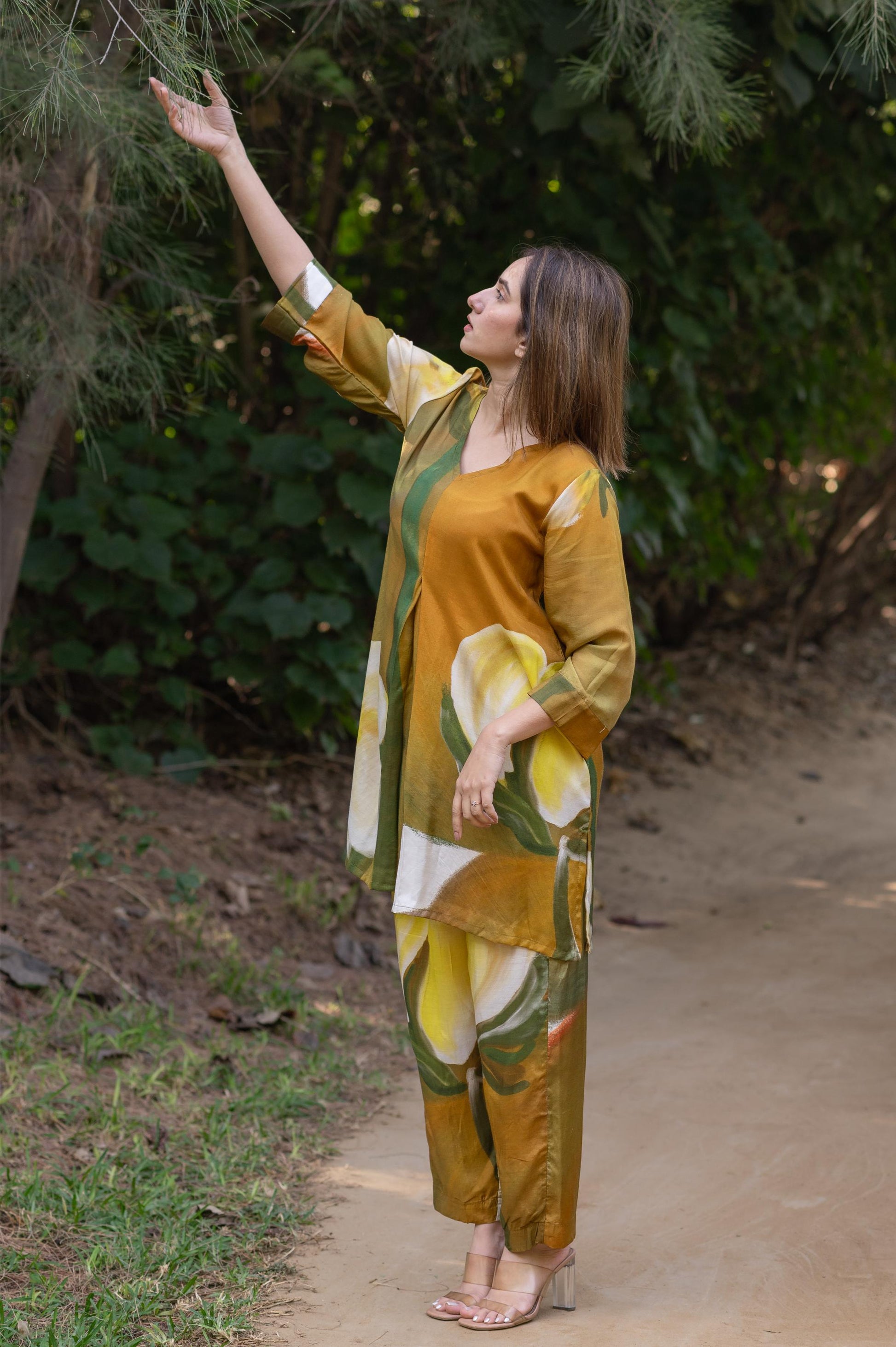 COTTON BUD SHORT KURTA SET-SET OF 2- ET