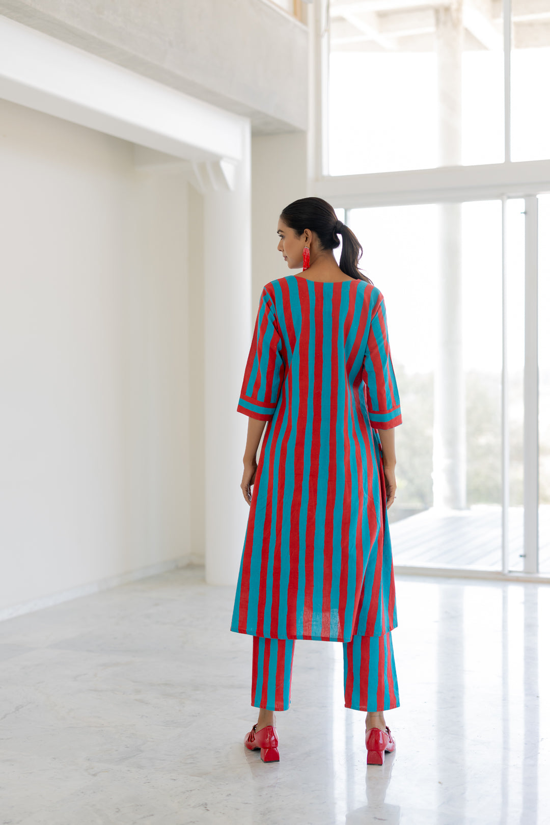 Sky Fire Striped Applique Kurta Set- SS