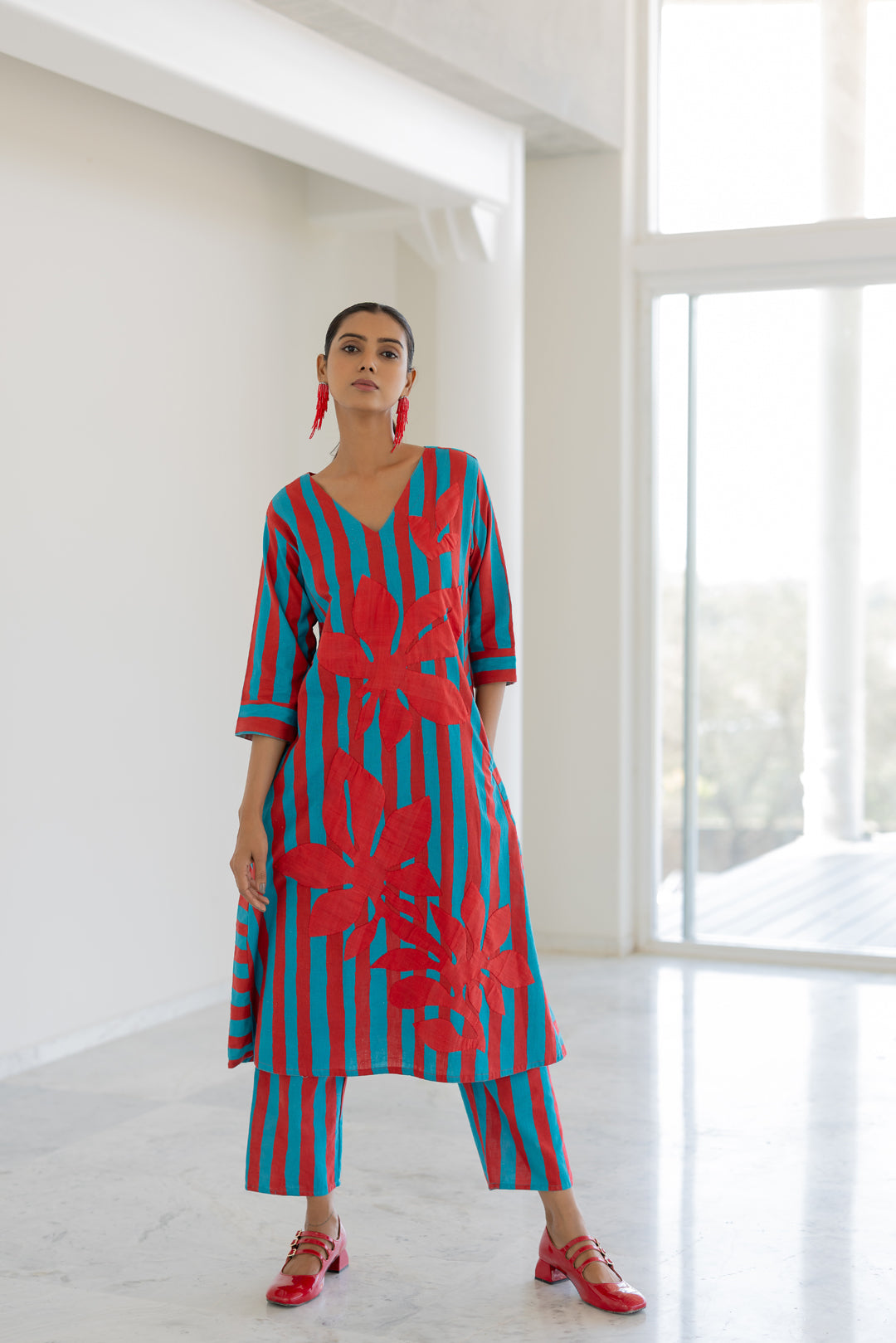 Sky Fire Striped Applique Kurta Set- SS