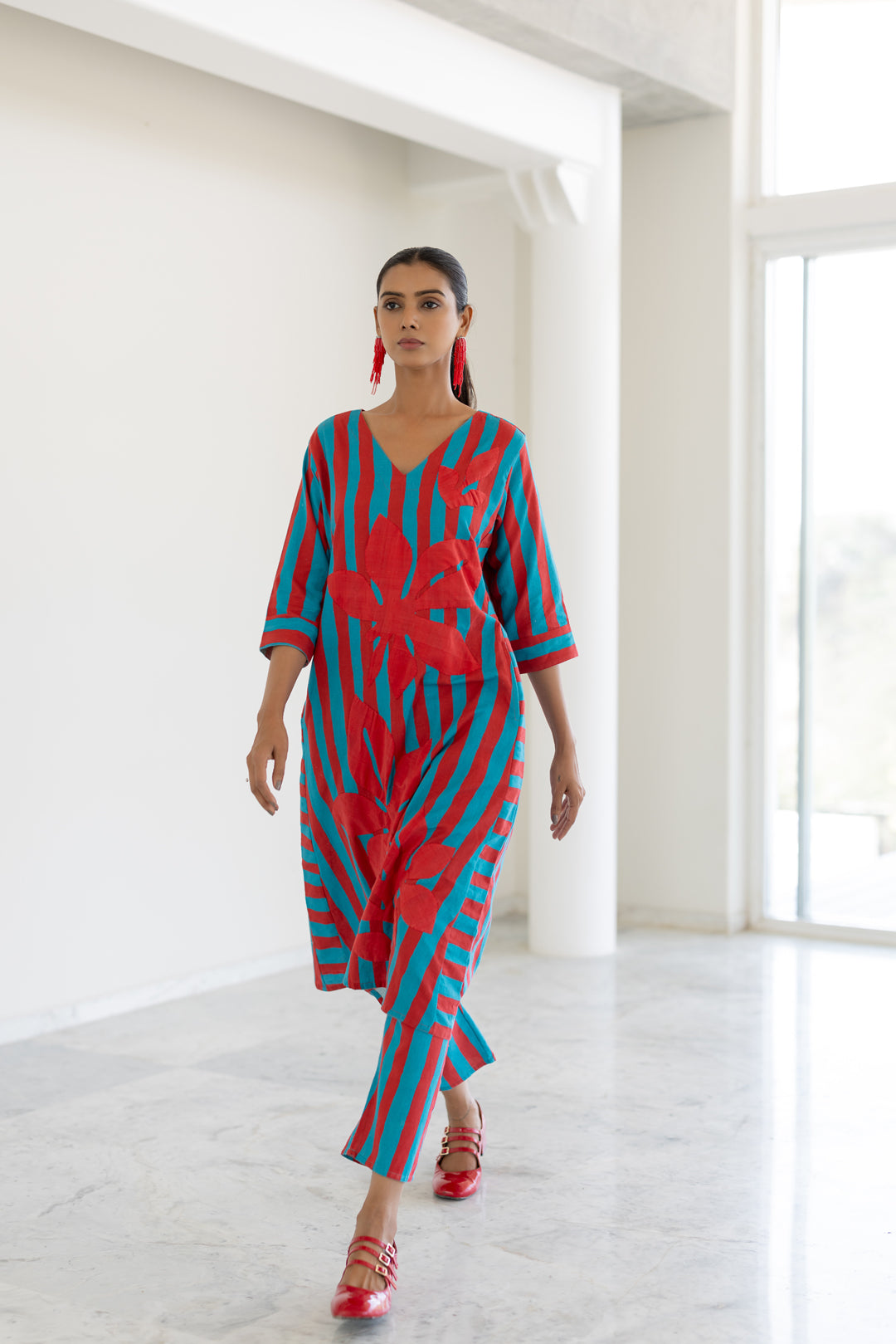 Sky Fire Striped Applique Kurta Set- SS