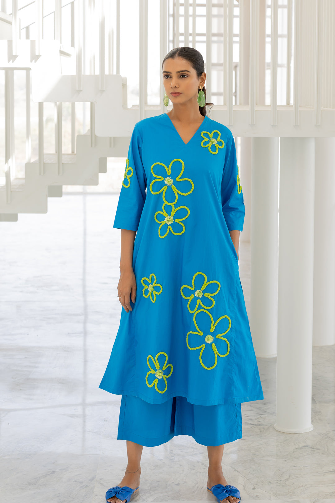 Seafoam Floral Embroidery Kurta Set- SS