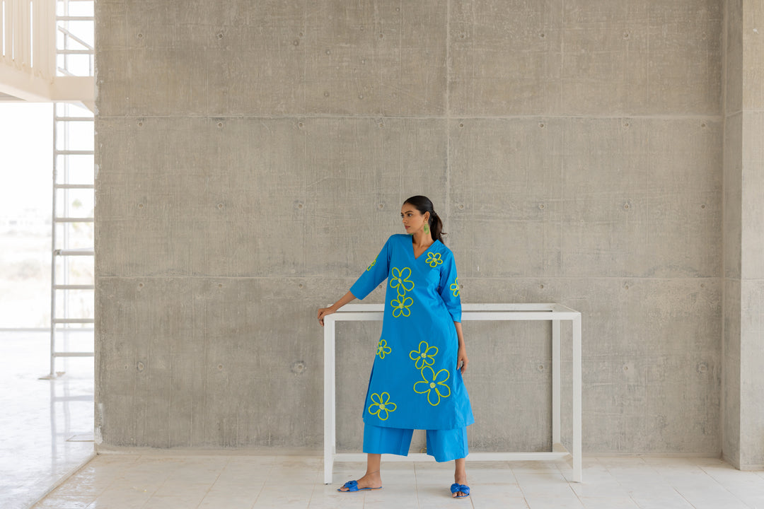 Seafoam Floral Embroidery Kurta Set- SS