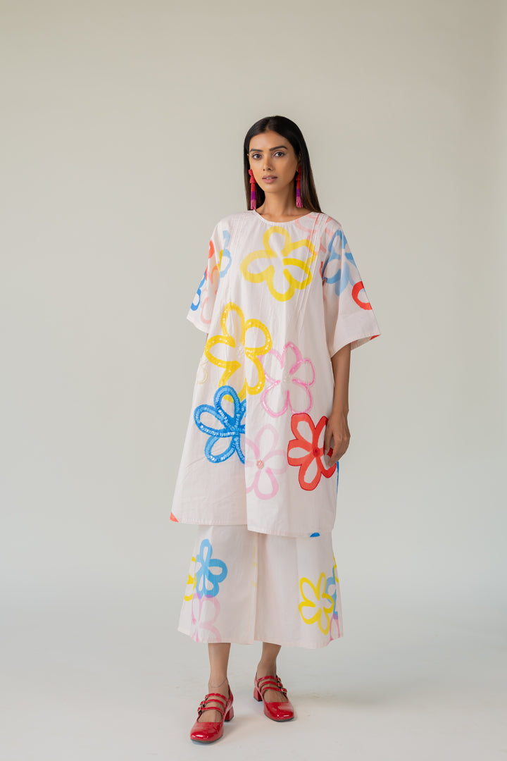 Bubble Bloom Embroidered Co-Ord- SS