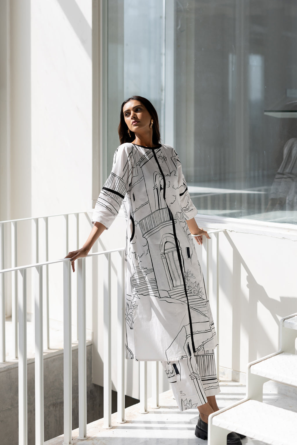 Arches and Avenues Kurta Set- SS