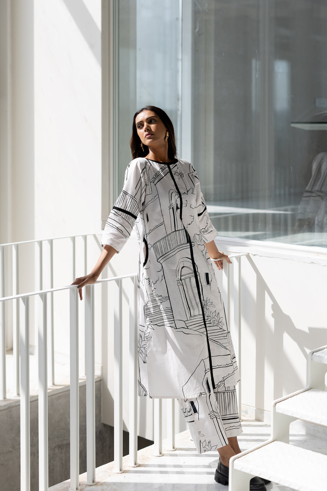 Arches and Avenues Kurta Set- SS