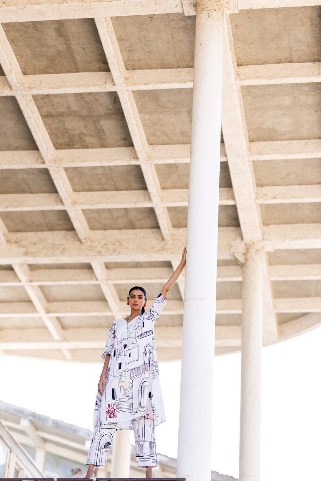 Sunlit Vistas Embroidered Kurta Set- SS