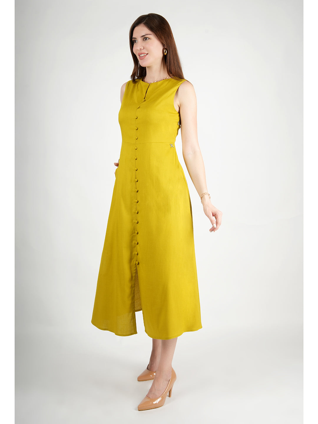 Exude Glowing Front Button Dress With Pockets