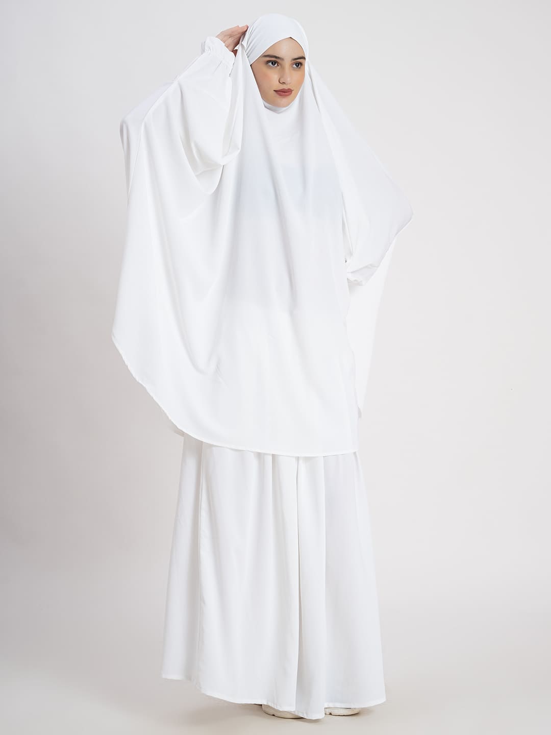 Royal Minimalistic Two Piece Jilbab White