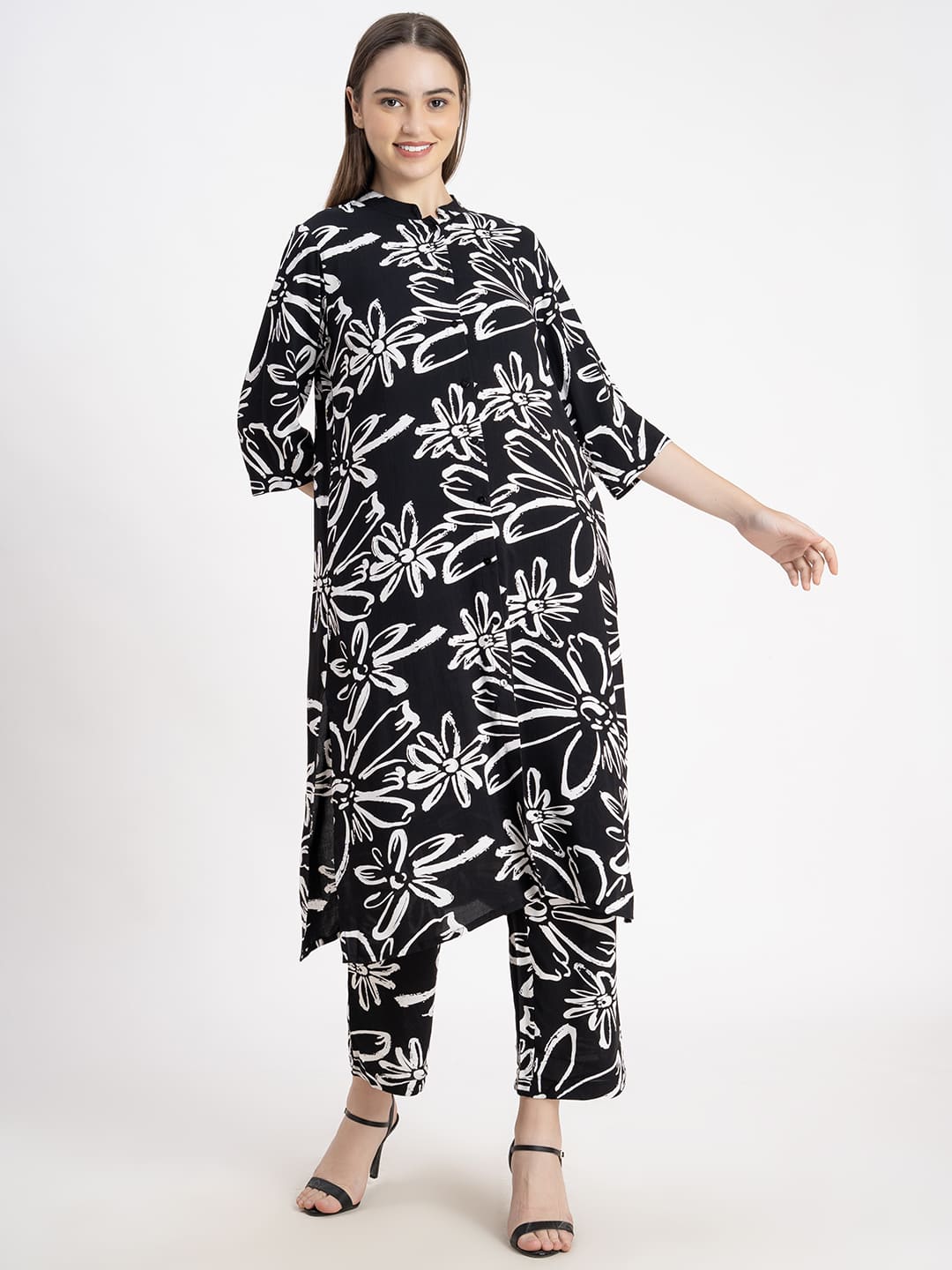 Chic Leaf Print Co-ord Set Black