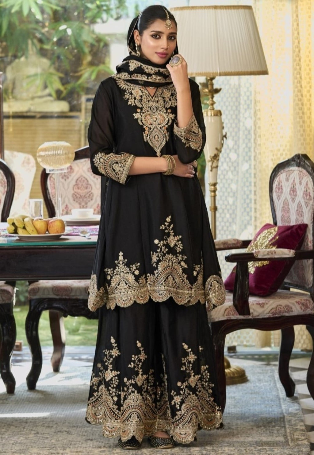 Roshandan Onyx Full work gharara set