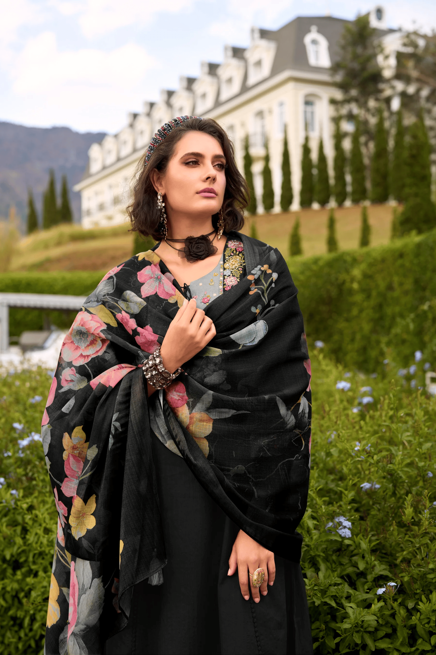 Akya Jade Embroidery Cotton Suit Set-AL