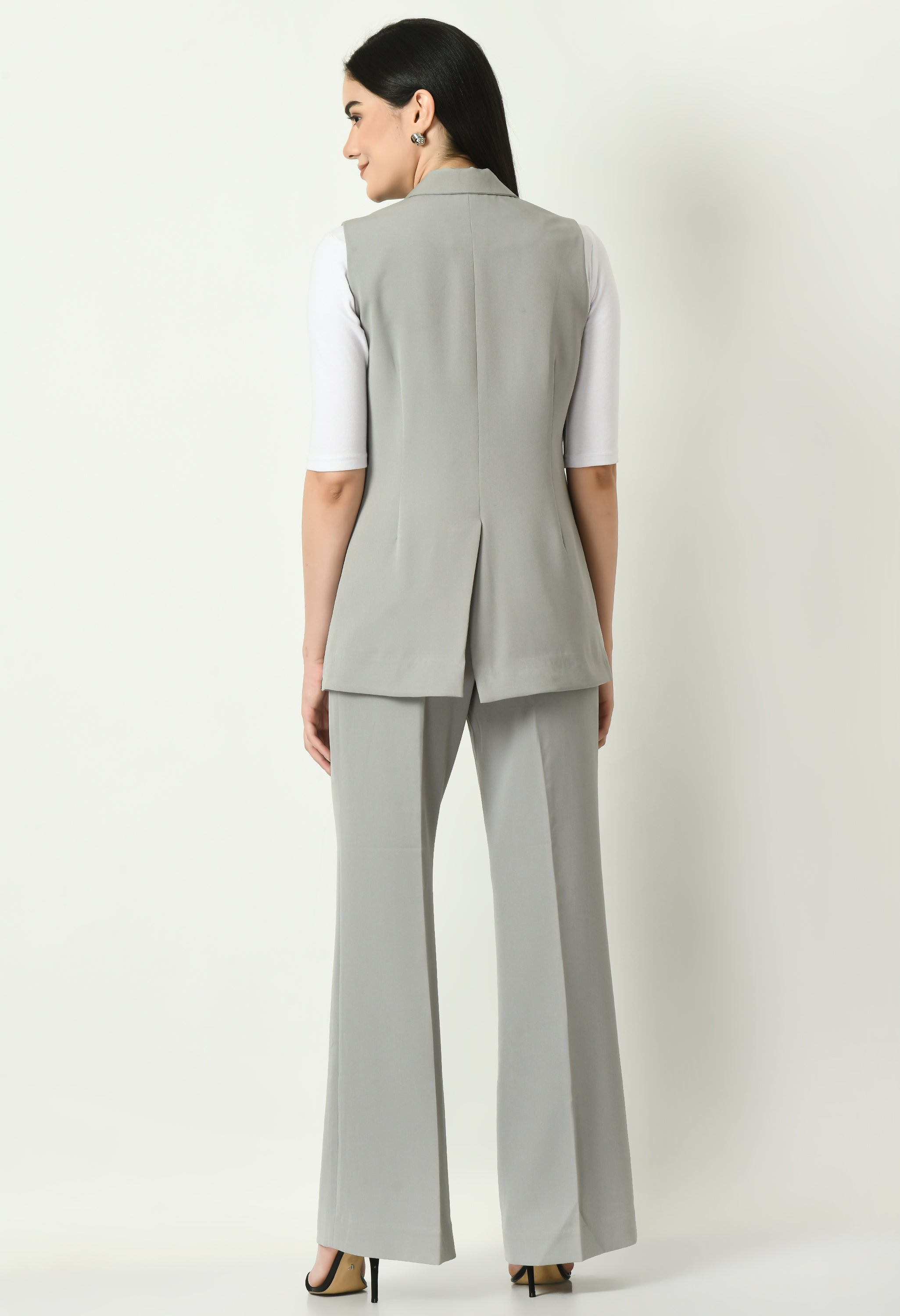 Exude Meridian Sleeveless Long Blazer