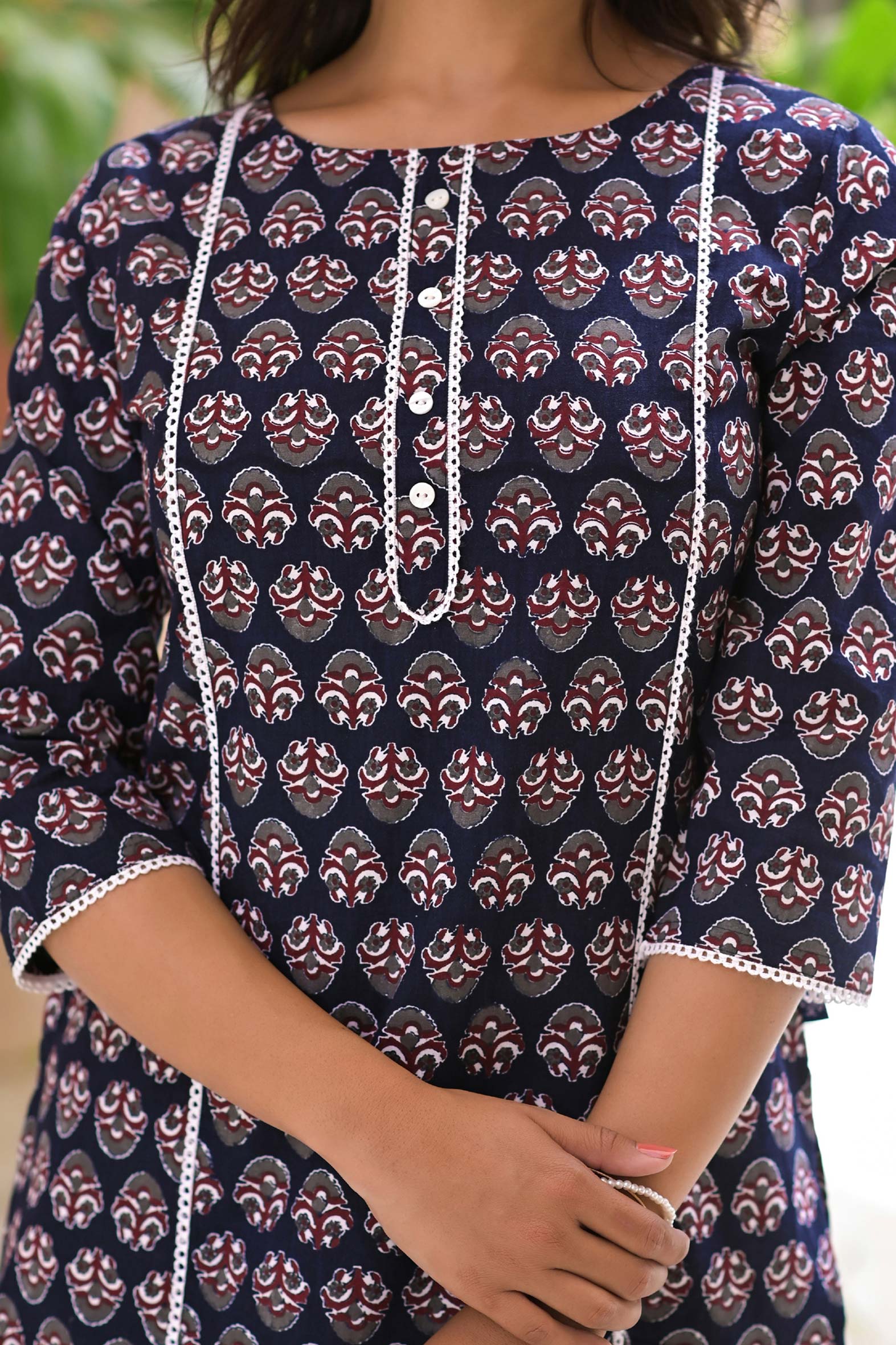 Black Cotton Printed Straight Kurta With Pants