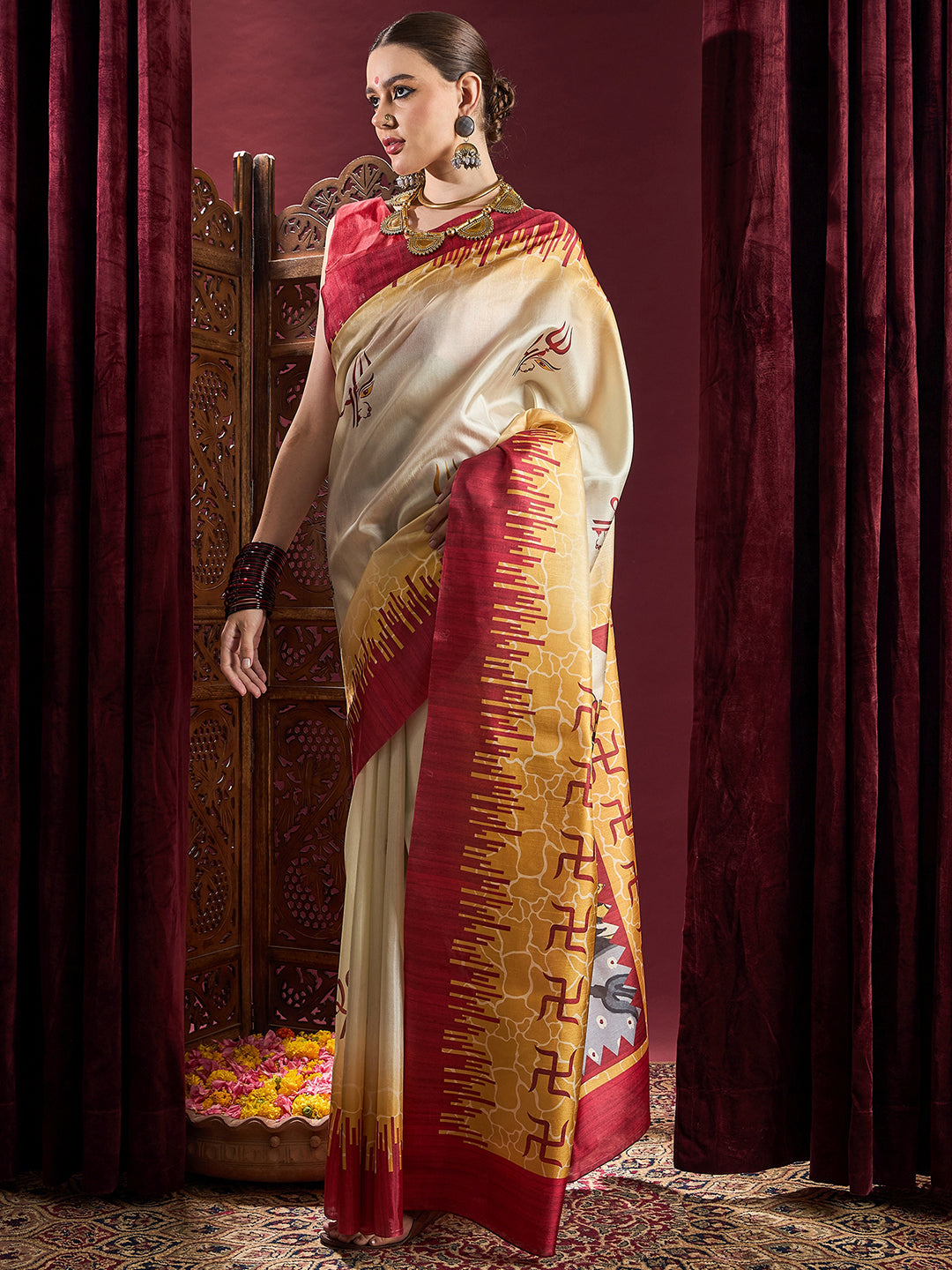 Silk Blend Off White Printed Celebrity Saree With Blouse