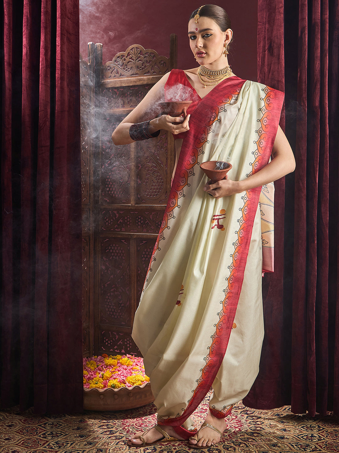 Silk Blend Off White Printed Celebrity Saree With Blouse