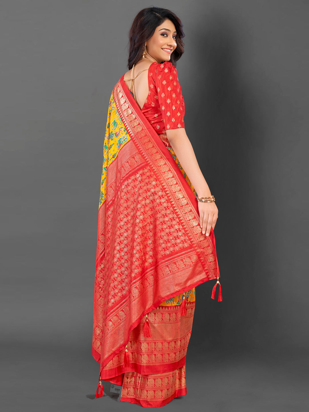 Cotton Blend Yellow Printed Designer Saree With Blouse