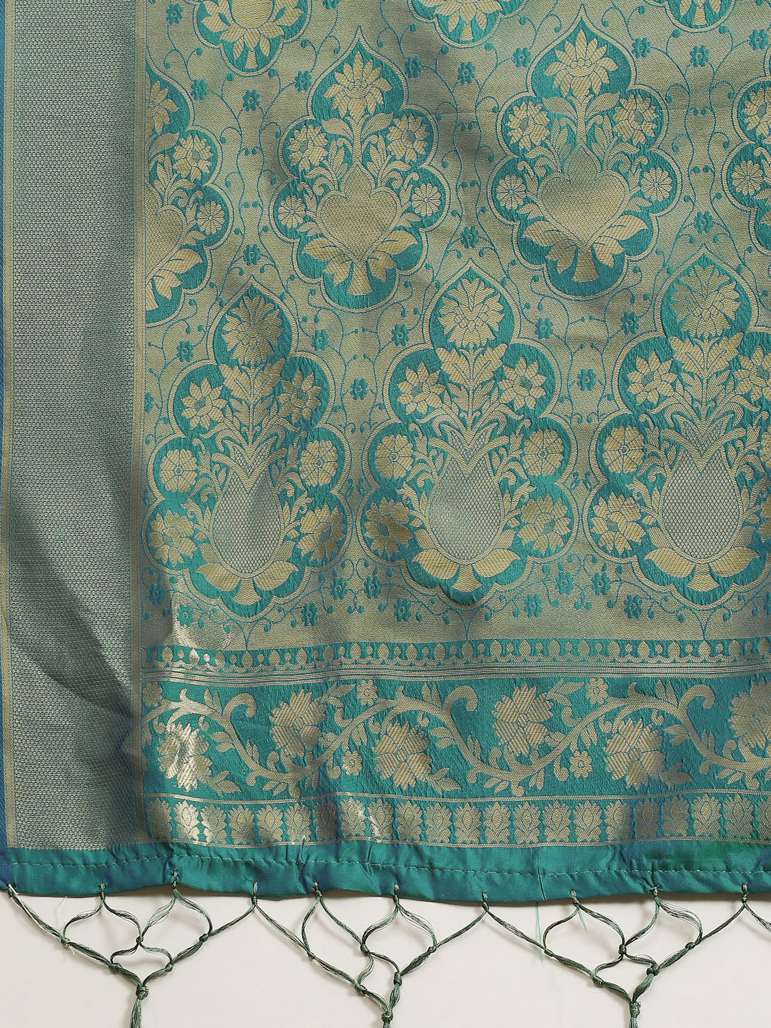 Kanjeevaram Silk Teal green Woven Design Woven saree With Blouse